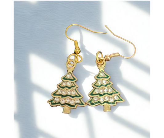 Sparkling Christmas Tree Earrings – Green Enamel & Rhinestones 🎄✨