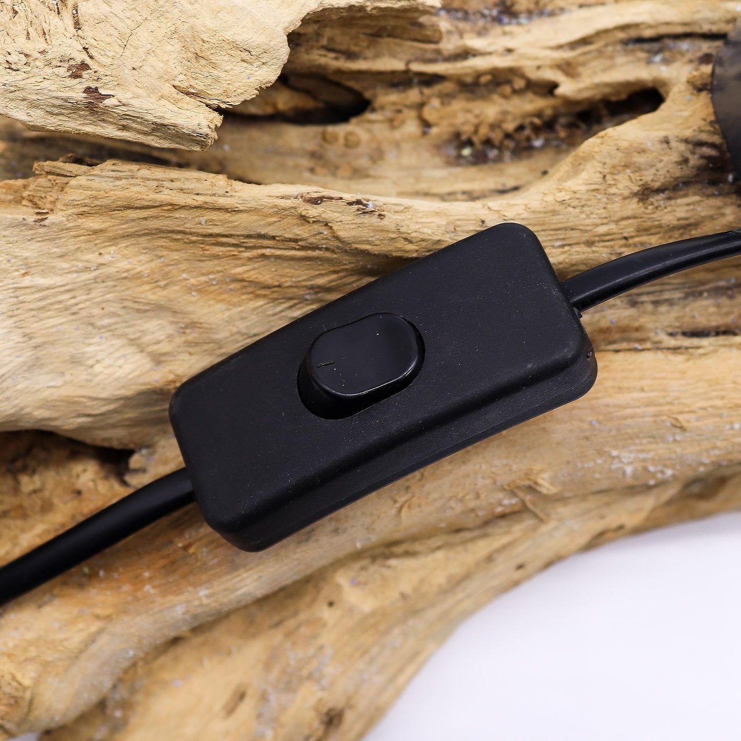 DriftGlow™ Cotton Wrap Cream Driftwood Lamp – Warm Ambient Light for Cosy, Modern Homes 🌙