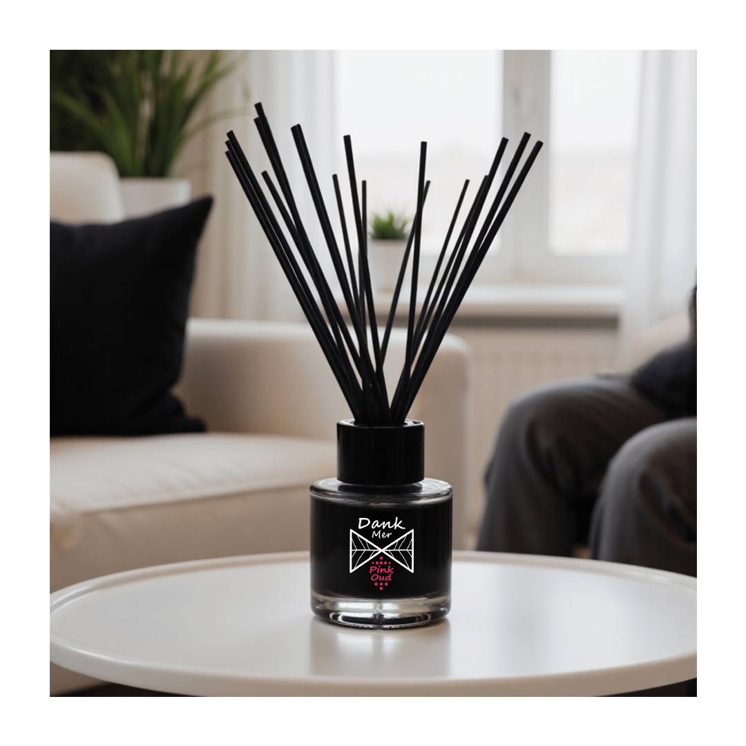 🌸 Pink Oud Reed Diffuser – Luxurious Floral & Smoky Home Fragrance 🌸