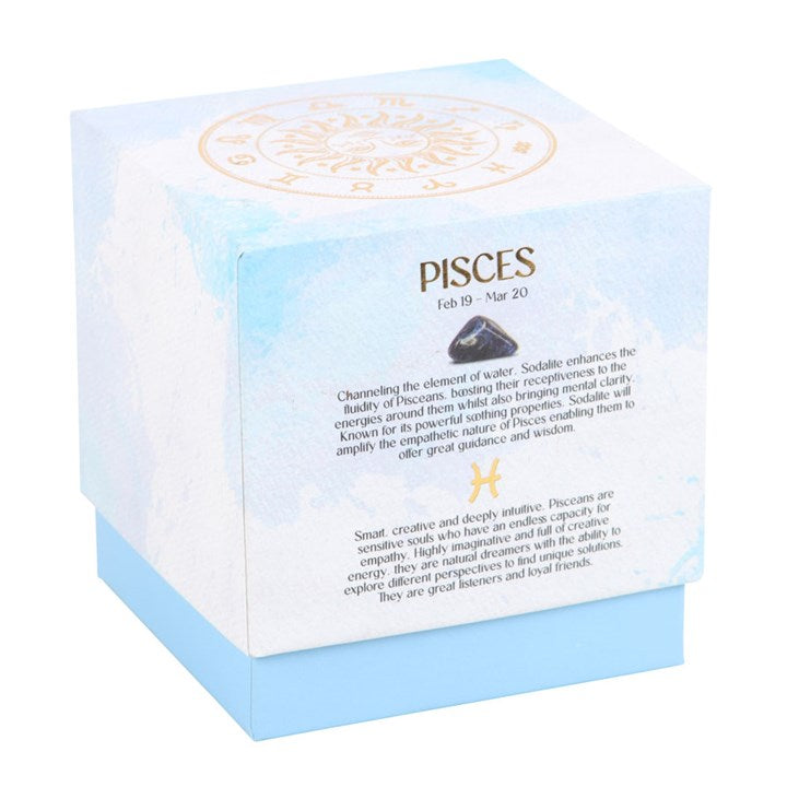 🌊 Pisces Gardenia Gemstone Zodiac Candle ♓ – Sodalite Crystal Energy for Serenity & Insight 🌸