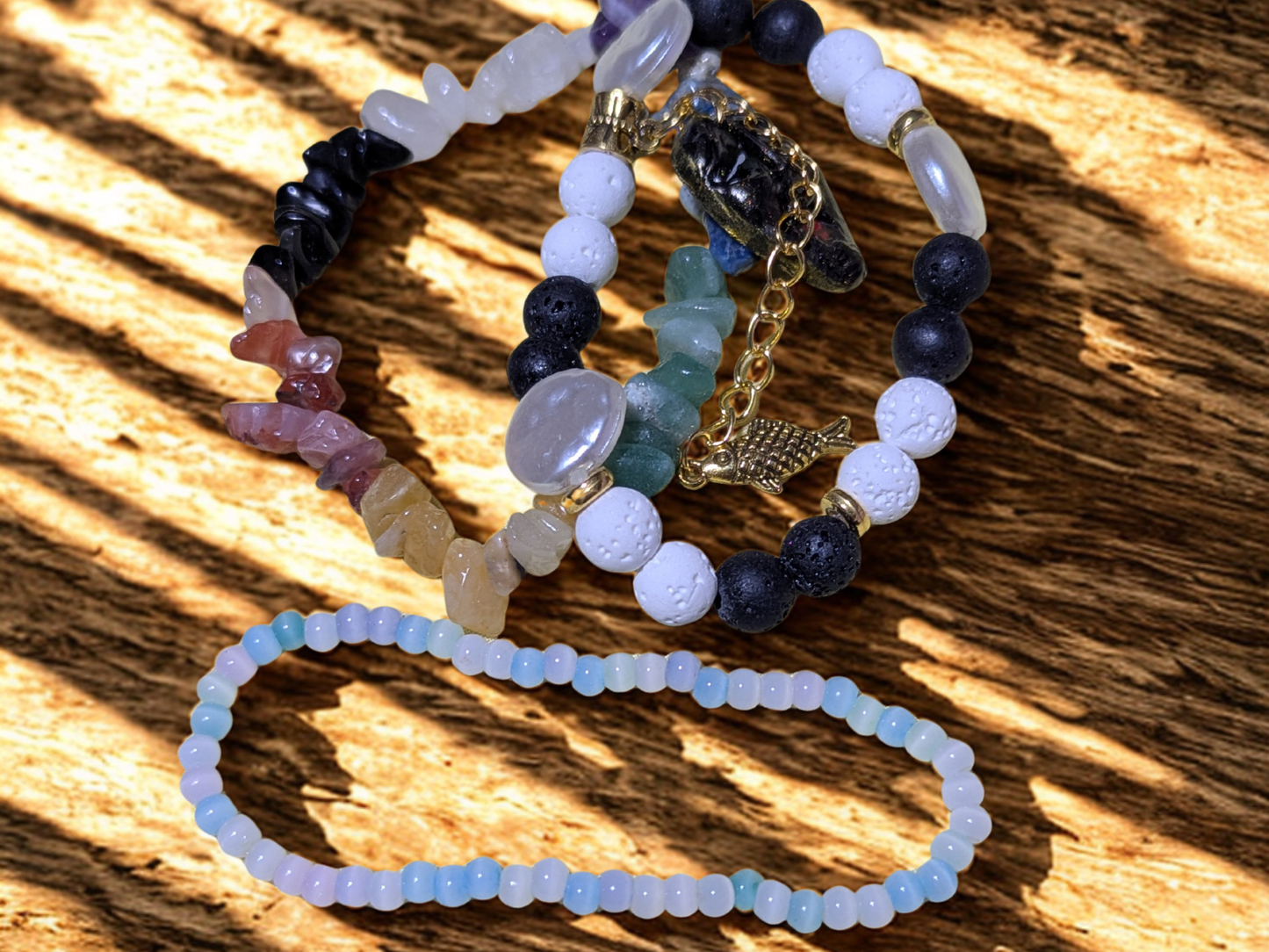 Set de pulseras elásticas bohemias hechas a mano – Conjunto de 3 piezas de cuentas multicolores con dije
