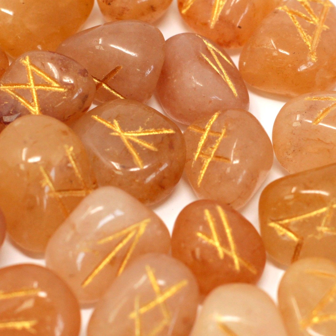 Piedras Rúnicas de Aventurina Amarilla en Bolsa (Juego de 25 piezas Futhark Antiguo) | Sabiduría Ancestral