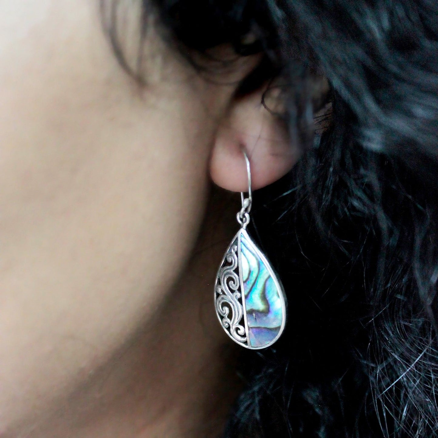 Shell & Silver Earrings – Teardrop – Mother of Pearl 🐚