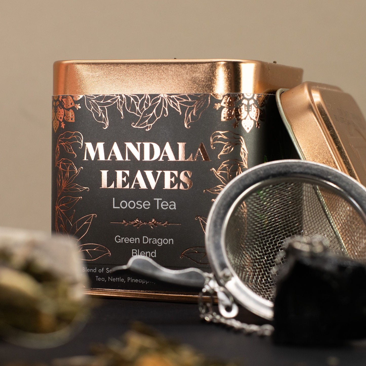 Thé Vert Mélange Green Dragon en Boîte 50g 🍵✨ | Sencha & Lung Ching | Ananas, Écorce d'Orange & Myrtille