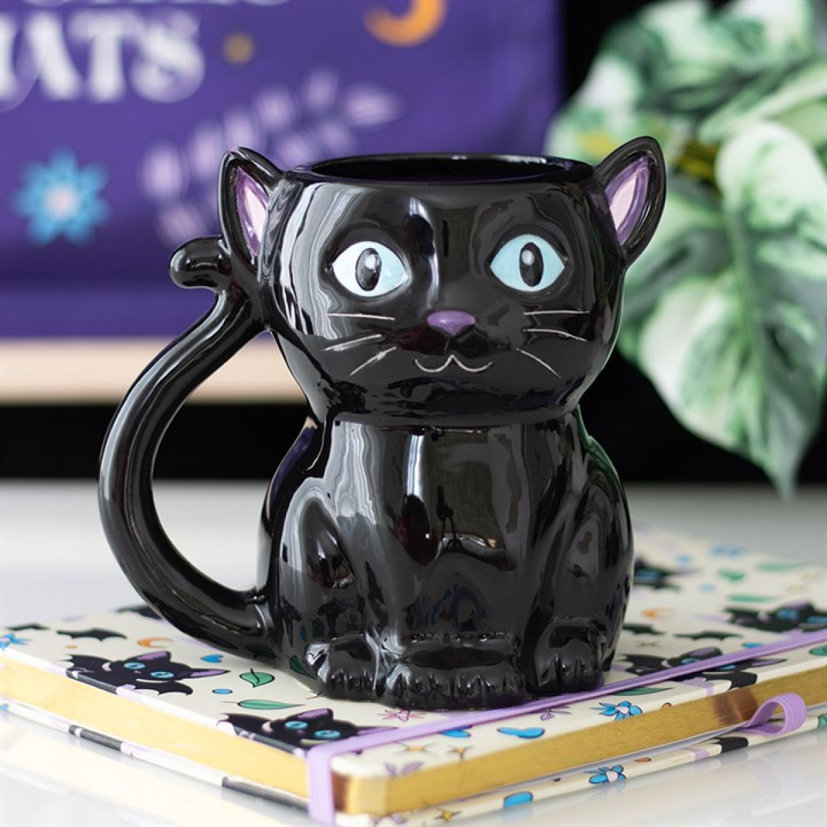 🐈‍⬛ Cute & Creepy Black Cat Mug – Gothic Charm for Every Sip ☕✨